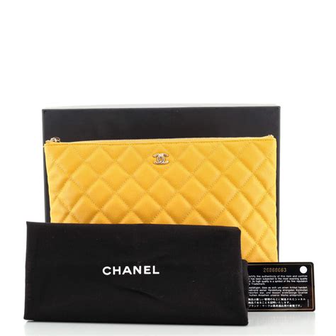 chanel caviar o case clutch